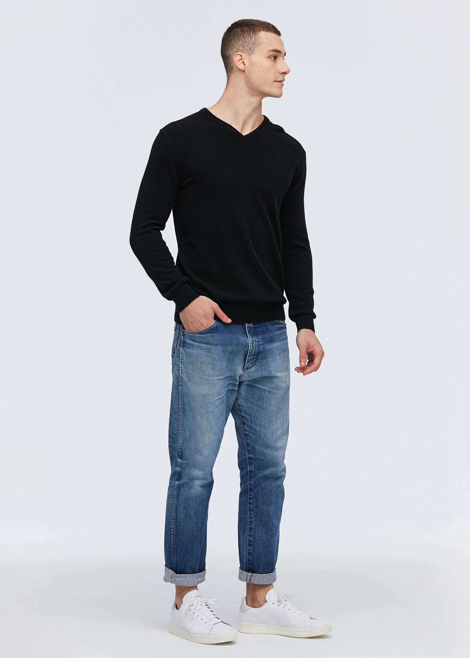 Mens black v neck clearance cashmere sweater