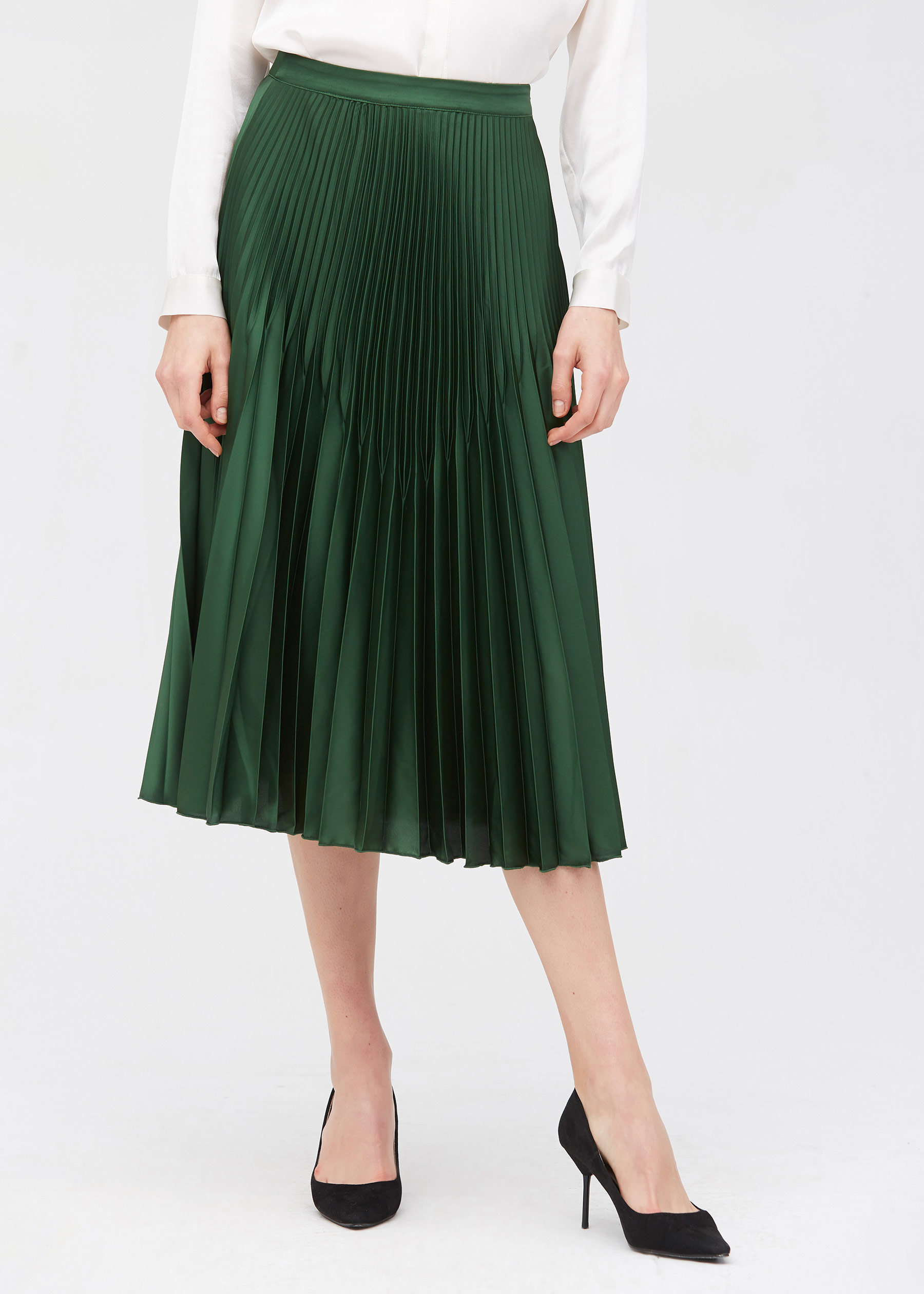 Green pleated 2024 skirt silk