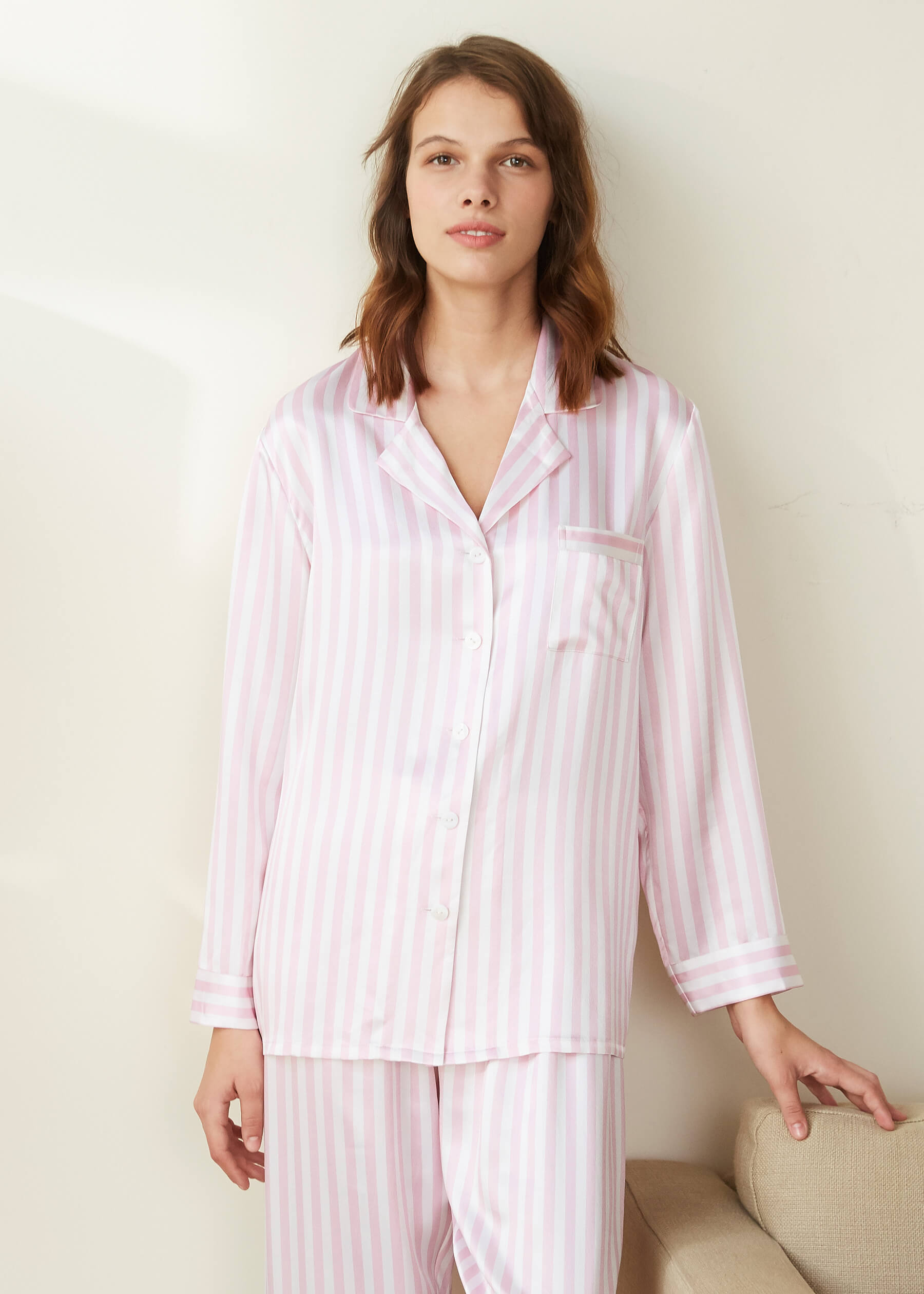 Silk pink and white striped pajamas new arrivals