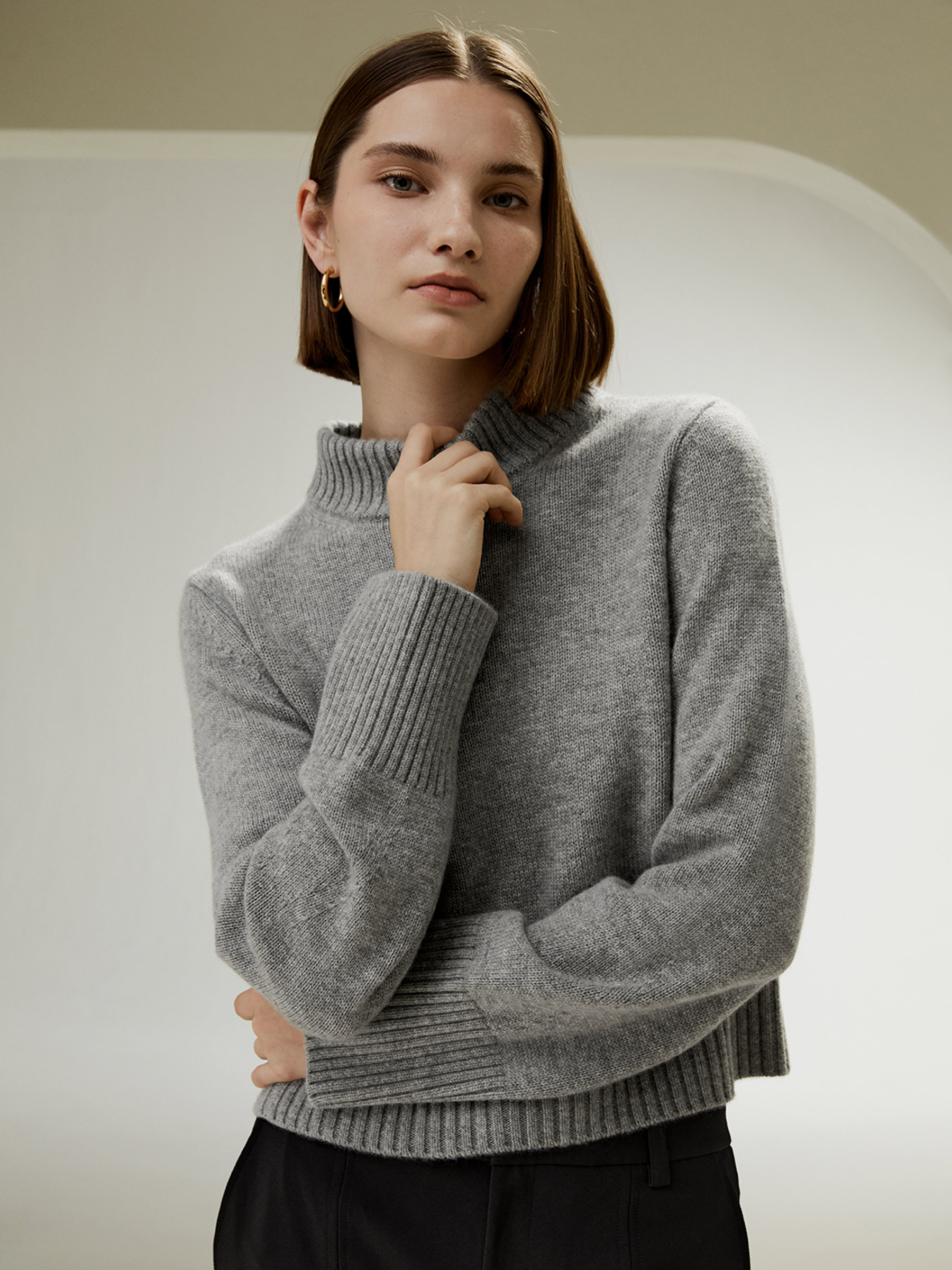 Gray on sale cashmere sweater