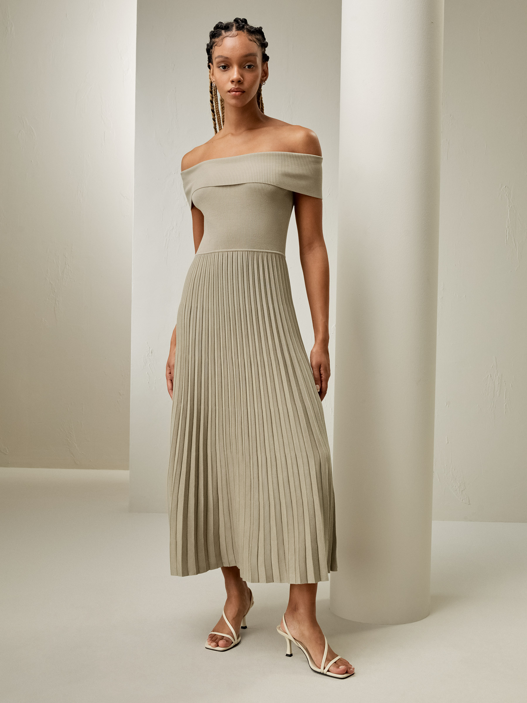 Off-Shoulder Hybrid Pleated Dress